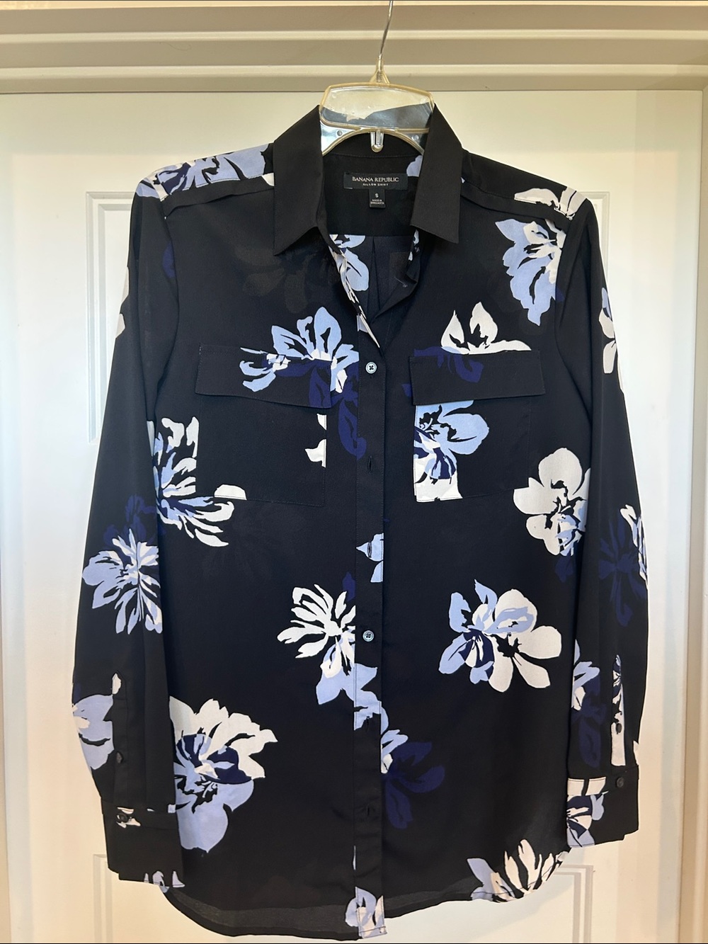 Banana Republic Black Button-Down Shirt with Blue and White Floral Print